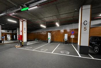 Gran Vía de Vigo amplía su infraestructura con 18 cargadores eléctricos