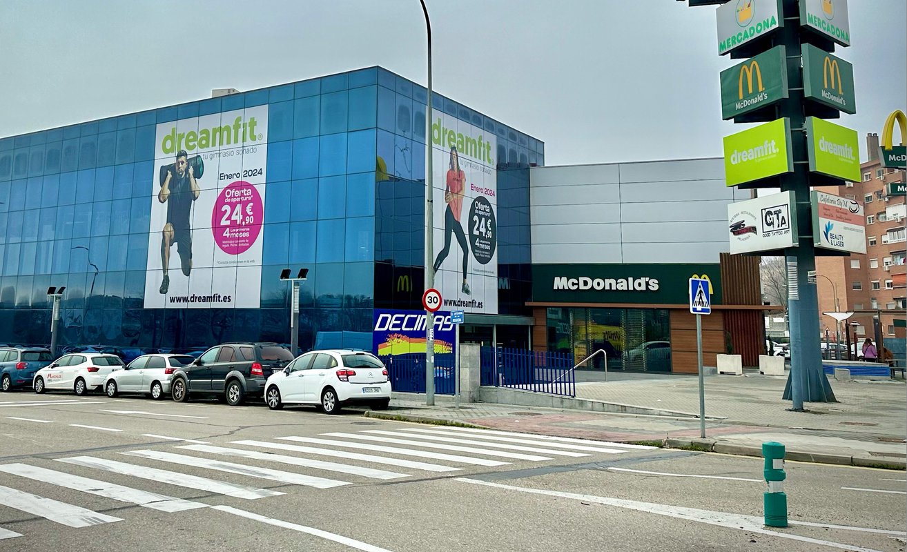 El centro comercial La Fuensanta cambia de manos