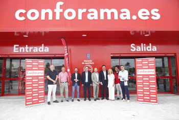 Conforama presenta su nuevo concepto de tienda en el parque comercial El Sauce
