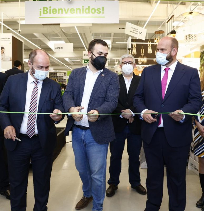 Leroy Merlin inaugura un establecimiento en Cáceres