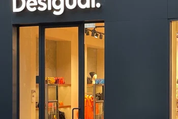 Desigual abre dos nuevas tiendas en París