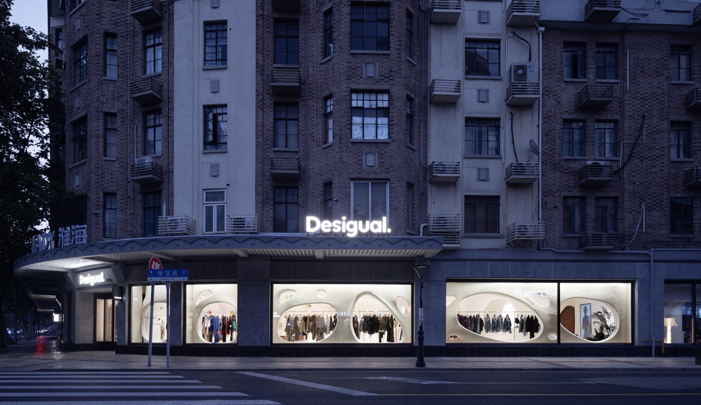 Desigual refuerza su presencia en China con su primera flagship en Shangái