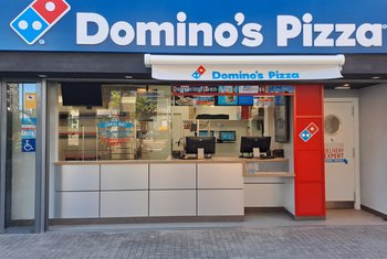 Domino's inaugura su tercer restaurante en Tenerife