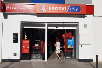 Frigiliana recibe la apertura de un nuevo supermercado franquiciado Eroski