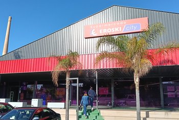 Eroski abre un supermercado franquiciado en Murcia