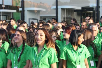 Leroy Merlin España repartirá 55,8 millones de euros en primas entre sus empleados