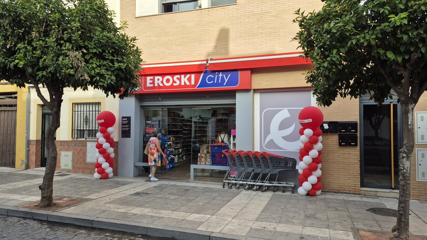 Eroski inaugura un supermercado en Sevilla