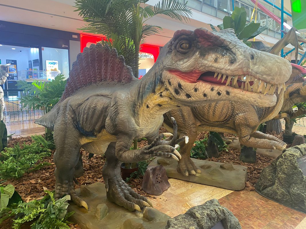 Los dinosaurios invaden Nueva Condomina
