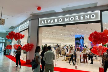 La firma sevillana Álvaro Moreno aterriza en Los Arcos
