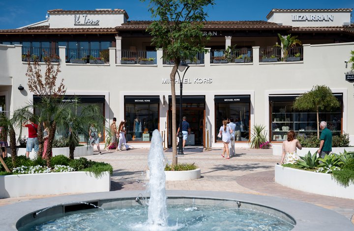 Mallorca Fashion Outlet entrena su Premium Plaza