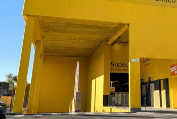 Carrefour abre un nuevo supermercado Supeco en Madrid