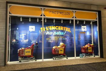 Finestrelles Shopping Centre rinde homenaje a 'El precio justo'