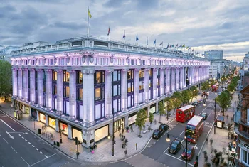 Central Group y Signa Holding compran el grupo Selfridges