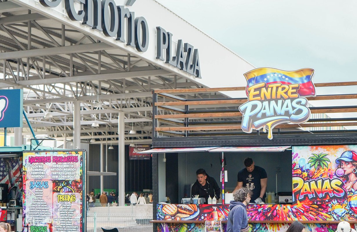 Señorío Plaza incorpora una zona fija de foodtrucks