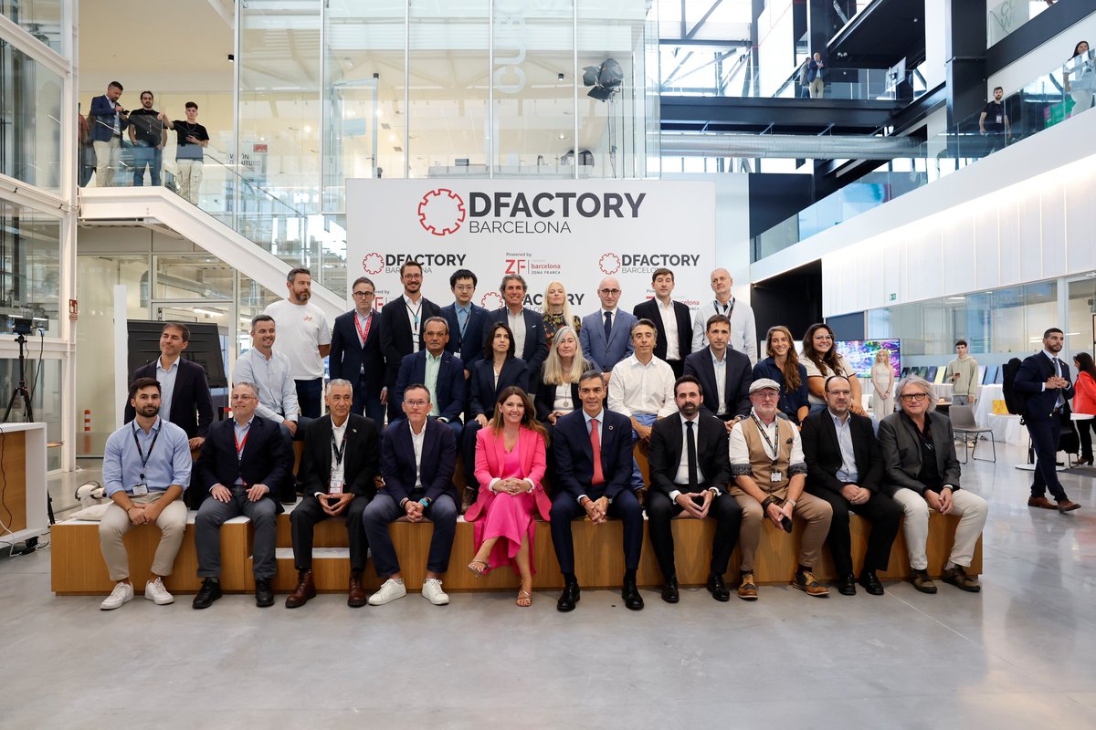 Pedro Sánchez visita el DFactory