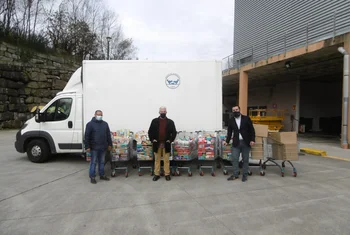 As Termas dona 1.200 kilos de comida para el Banco de Alimentos de Lugo