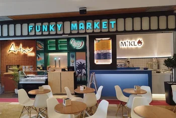 Artea amplía su mix gastronómico con la apertura del primer Funky Market
