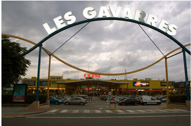 Colonial vende un inmueble en el centro comercial Les Gavarres