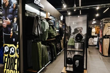 JD estrena una tienda en N4 Mall de Écija
