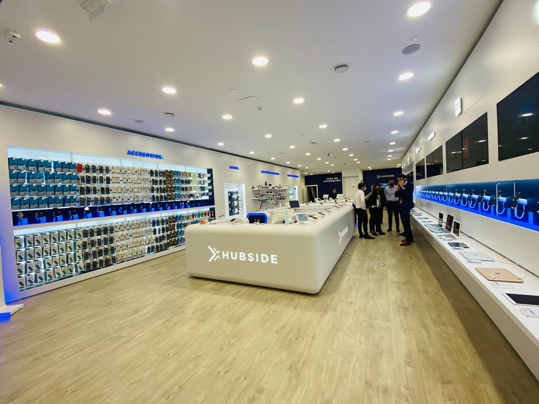 Hubside.Store abre en Nueva Condomina su primera tienda en un centro comercial español