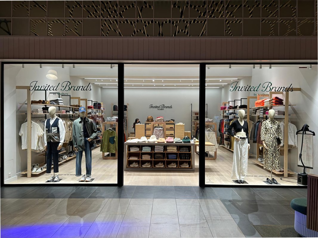 Sevilla Fashion Outlet acoge el primer punto de venta outlet de Invited Brands