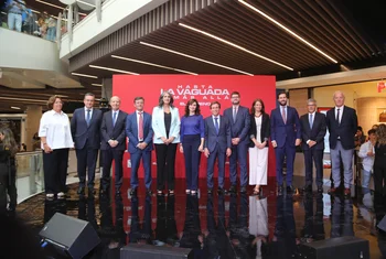 Isabel Díaz Ayuso y José Luis Martínez Almeida acuden al estreno de La Vaguada tras su renovación integral