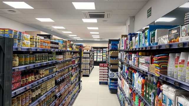 Transgourmet y Nudisco abren su tercer supermercado Kuups en Valencia