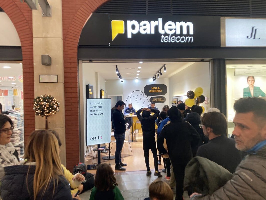 Parlem abre en Espai Gironès su primera tienda en un centro comercial