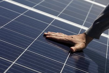 EDP instala una planta fotovoltaica para Ahorramas