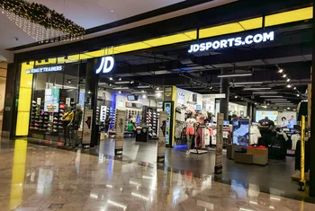 JD Sports adquiere DTLR por 495 millones de dólares