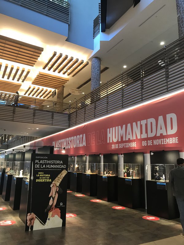 Luz del Tajo acoge la exposición "Plastihistoria de la humanidad"