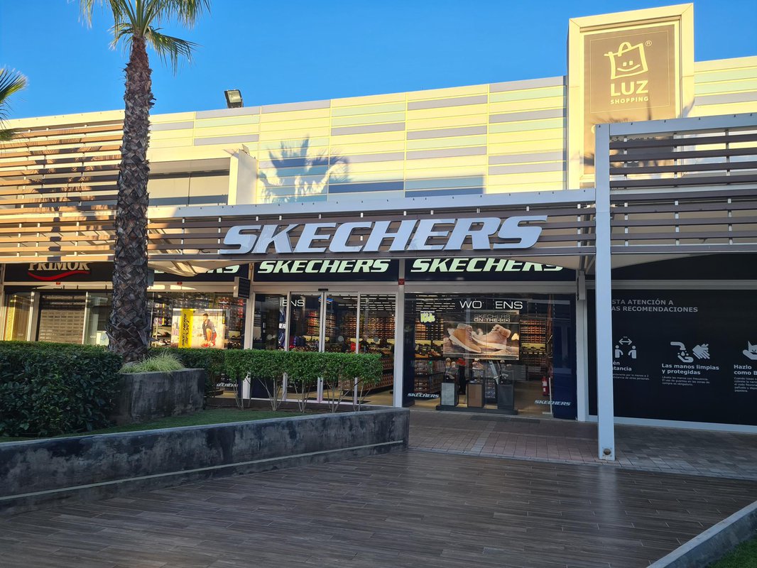 Luz Shopping refuerza su mix comercial con la llegada de Skechers