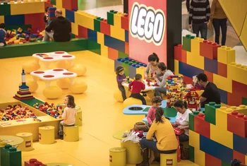 Madhouse y el Grupo Lego crean Lego Fan Factory