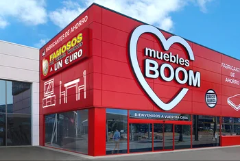 Muebles Boom abre sus puertas en Bahía Azul Málaga