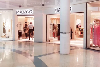El centro comercial Gran Vía de Vigo recibe la llegada de una nueva tienda de Mango