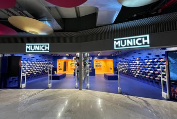 Munich abre dos nuevas tiendas en los aeropuertos de Madrid y Barcelona