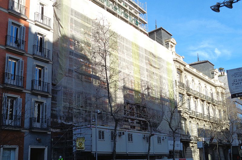 Madrid calle Serrano.jpg