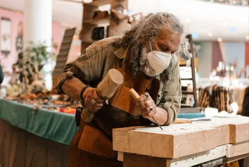 Vallsur exhibe la obra de maestros artesanos locales