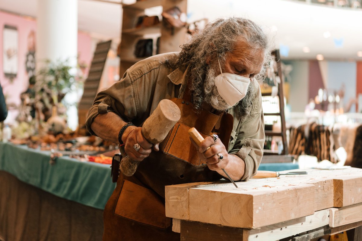 Vallsur exhibe la obra de maestros artesanos locales