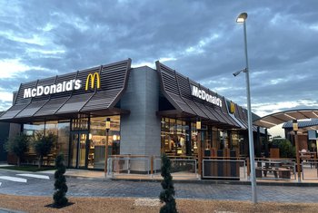 McDonald's inaugura su restaurante número 29 en Valencia