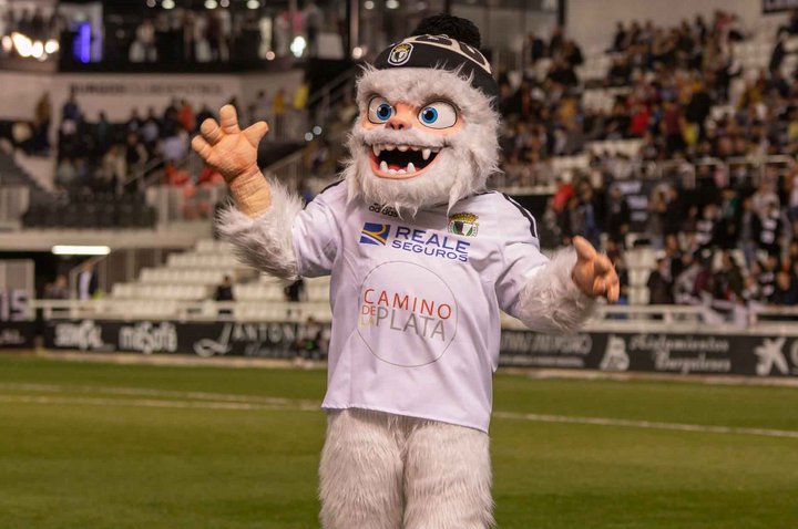 Camino de la Plata organiza la 'Fiesta del Fútbol' con la mascota del Burgos CF