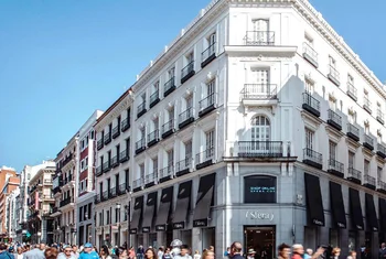 Mutualidad de la Abogacía compra la 'flagship store' de Sfera en Preciados
