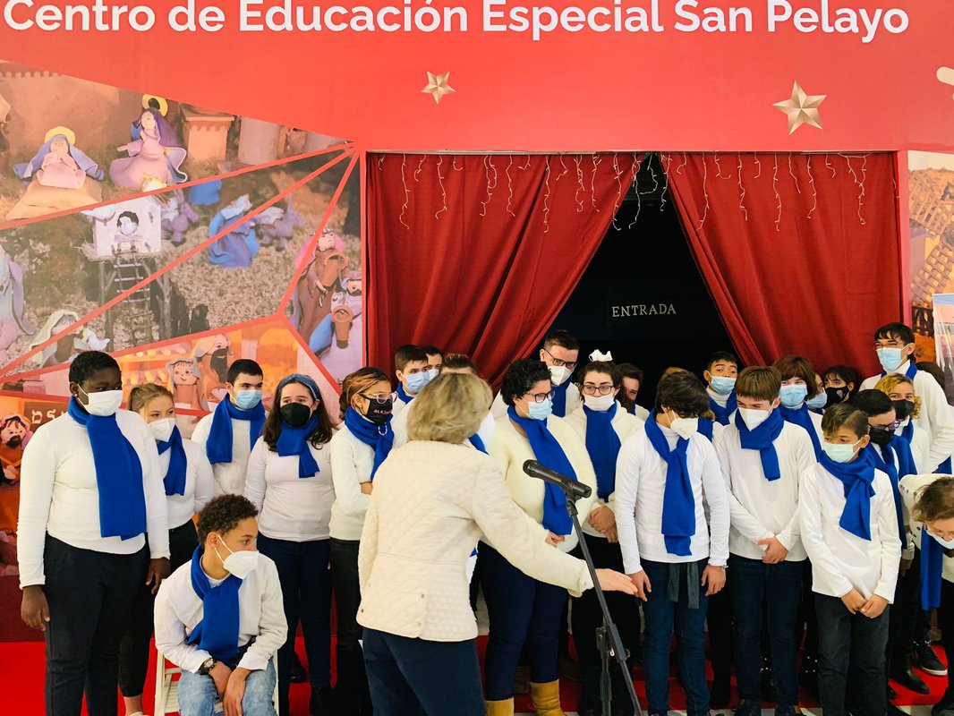 Los Arcos abre al público su belén solidario