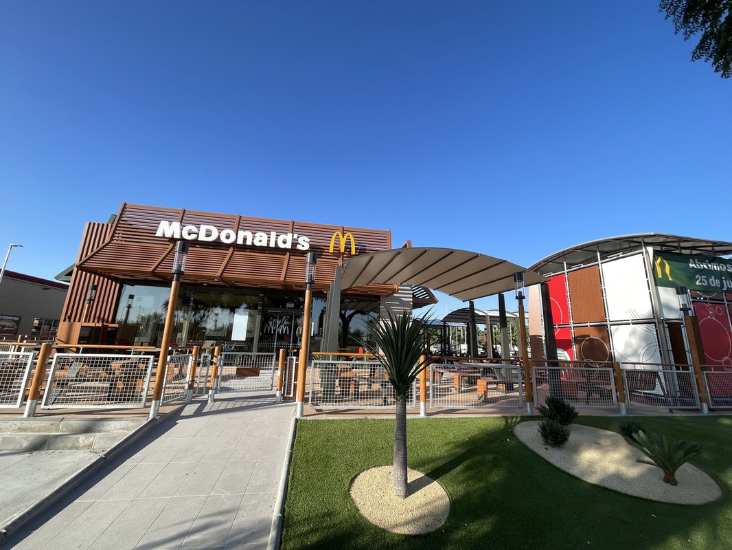 McDonald's abre su local número 32 en la provincia de Alicante