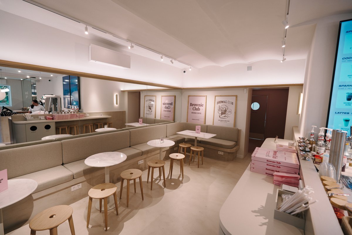 Brownie inaugura una cafetería en una de sus tiendas de Madrid