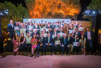La AECC entrega sus premios 2022 como broche final al congreso de Sevilla