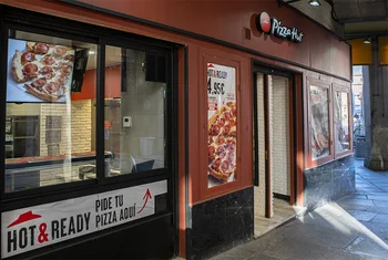 Pizza Hut abre un local en la emblemática Plaza Mayor de Madrid