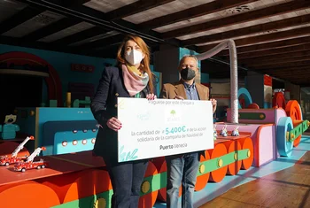Atades recibe 5.400 euros para atención temprana de manos de Puerto Venecia
