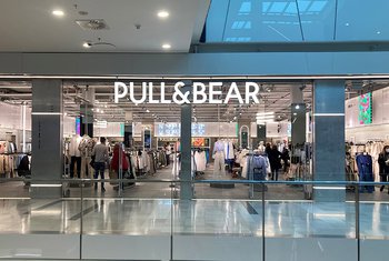 Pull&Bear amplía y renueva su tienda de Plenilunio