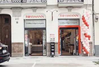 Rossmann desembarca en España con un nuevo local comercial en Barcelona